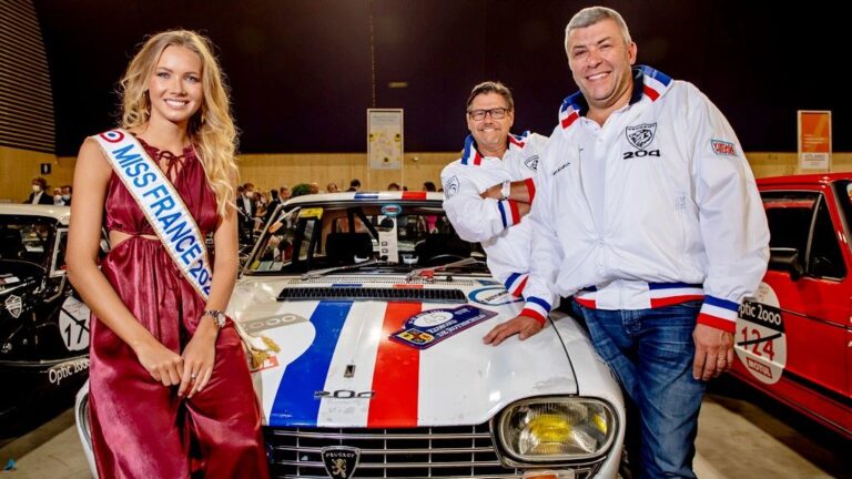 Мис на Франција му носи среќа на тимот со Peugeot 204 на олдтајмер-рели