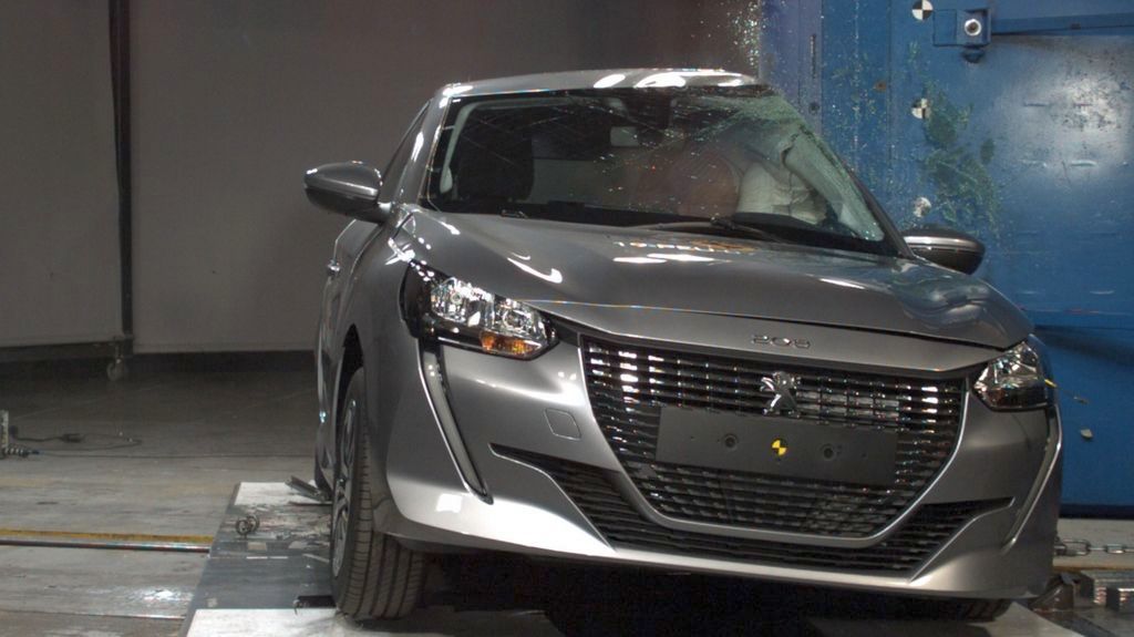 peugeot 208 слаб резултат краш тест Euro NCAP прави удирањето кола во ѕид да биде корисно