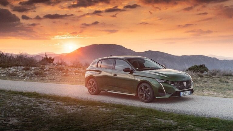 Почнува продажбата на новиот Peugeot 308 во Франција