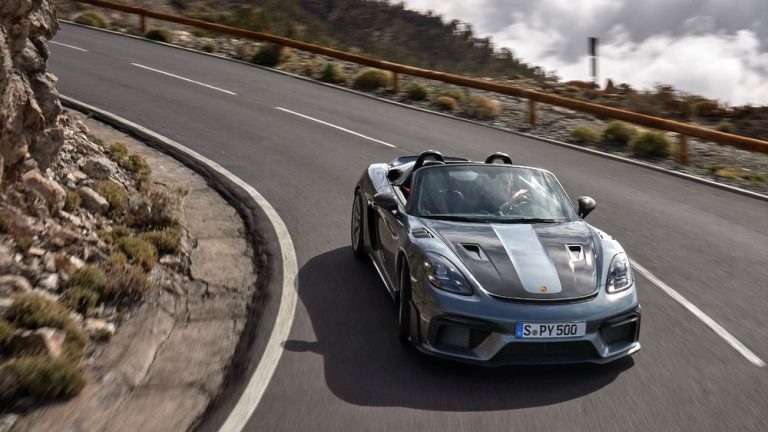 Последниот Porsche 718 со бензински мотор јури со 500 КС