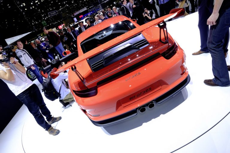 Женева 2015: Porsche за тркачка патека и за секој ден