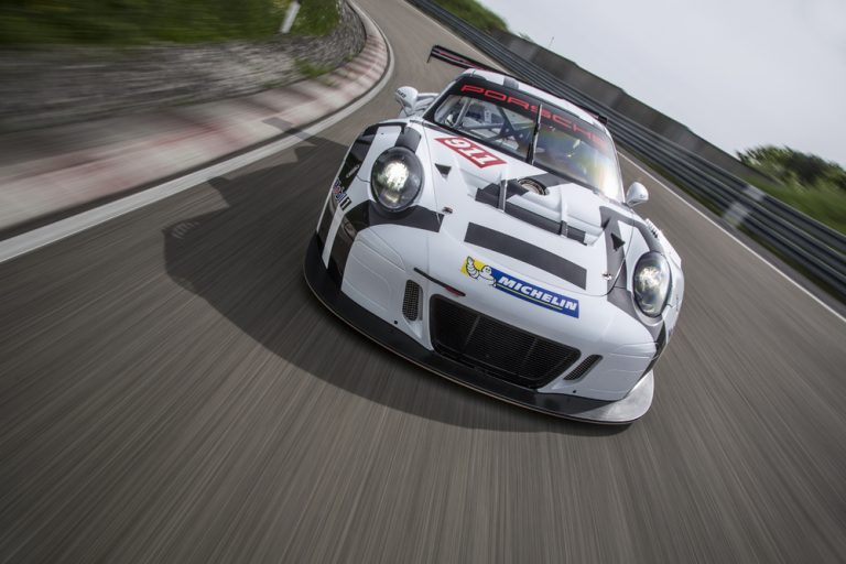 Porsche 911 GT3 R за приватни тркачи вреден 430.000 евра