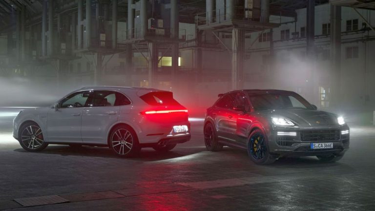 Со електромотор и турбо: Porsche Cayenne со 739 КС, најсилен во историјата