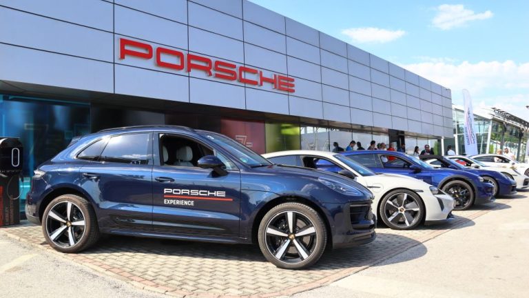 Патување со Porsche, издание 2023: По возење Porsche се зборува многу тивко