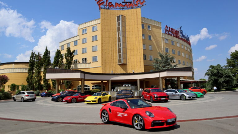 Возење Porsche како автомобилски спа-третман: Road Tour 2021