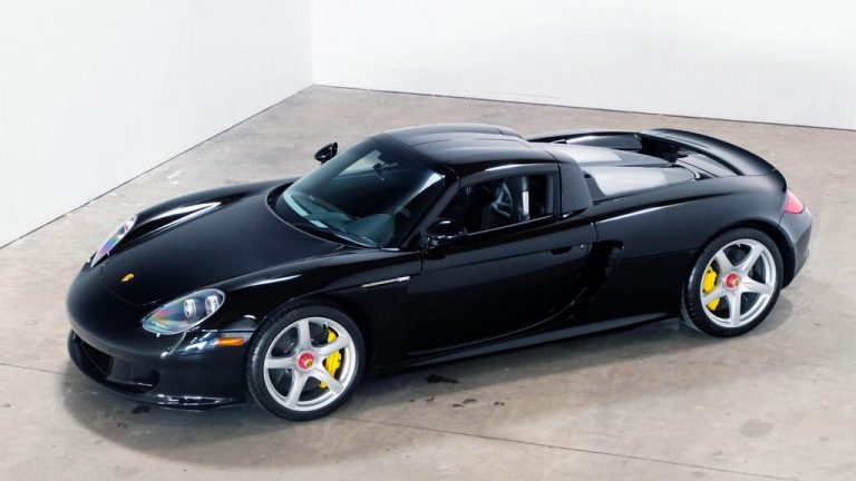Porsche Carrera GT: Купен за 450.000, продаден за 1,9 милион долари