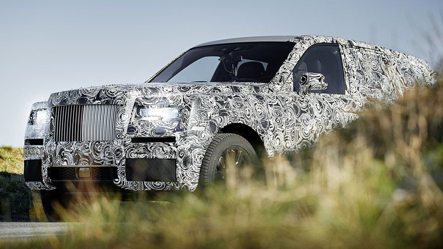 rolls-royce cullinan луксузни теренци