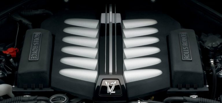 Rolls-Royce не планира самостојно производство на моторите од BMW