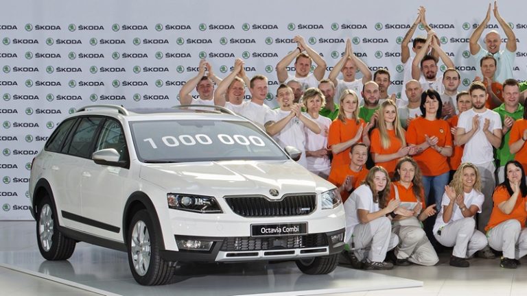 Skoda Octavia III стана милионерски автомобил