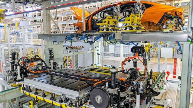 Škoda произведе половина милион батерии за концернот Volkswagen