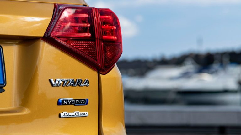 Suzuki Vitara во уште една хибридна изведба, врв во гамата