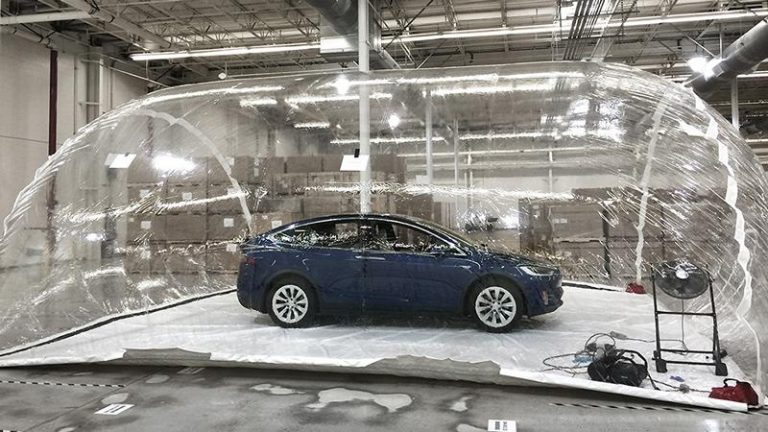 Tesla со режим за заштита од биолошко оружје