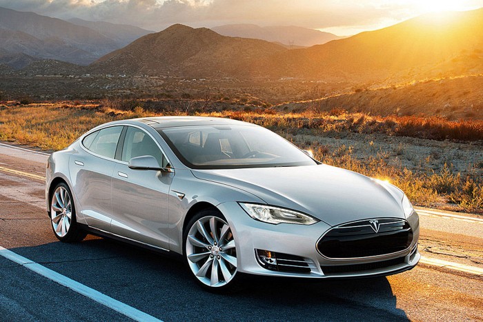 Tesla го најавува следниот чекор кон автономното возење