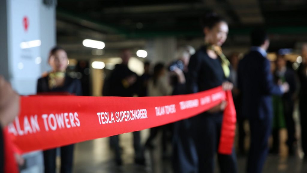 tesla суперполнач казахстан Казахстан го доби првиот суперполнач на Tesla