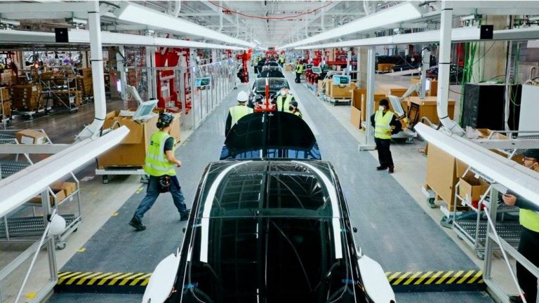 Од каде доаѓаат 479.700 произведени автомобили на Tesla