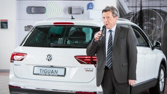 „Читателите на 'Ауто билд' го избраа Tiguan за 'Автомобил на годината со погон на сите четири тркала', награда што ја освојува по петти пат од лансирањето на првиот модел во 2007 година” - Владимир Димитровски, бренд менаџер на Volkswagen