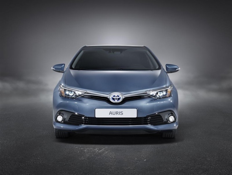 toyota auris 1320150227