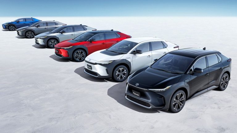 Toyota планира десеткратно зголемување на продукцијата на електричниот bZ4X