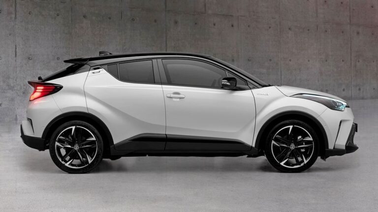 Toyota C-HR е следниот модел што добива изведба GR Sport