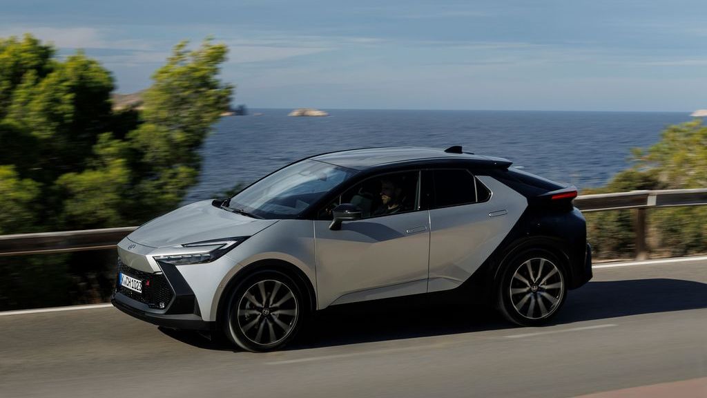 toyota-c-hr-gr sport vozenje
