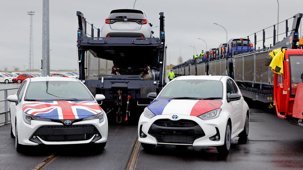 toyota channel tunnel автомобили железница превоз
