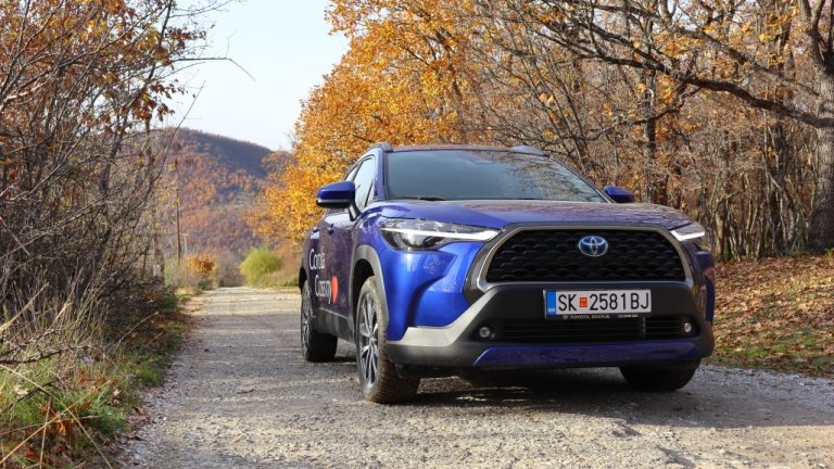 Тест · Toyota Corolla Cross · Автомобил за излети далеку од градскиот парк