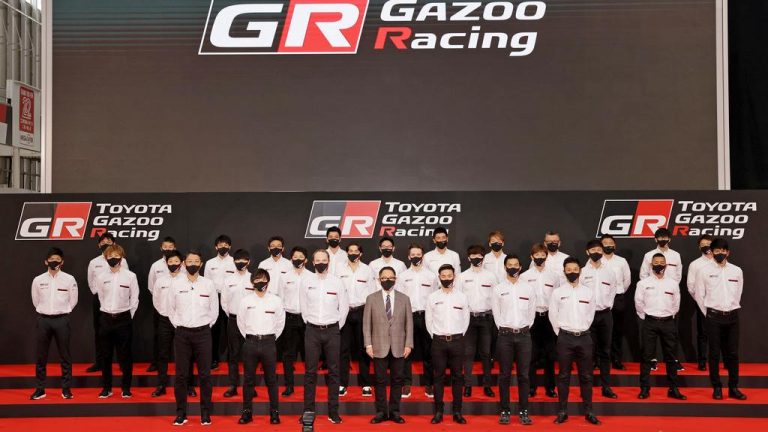 Toyota в година пушта хибриден GR Yaris во рели
