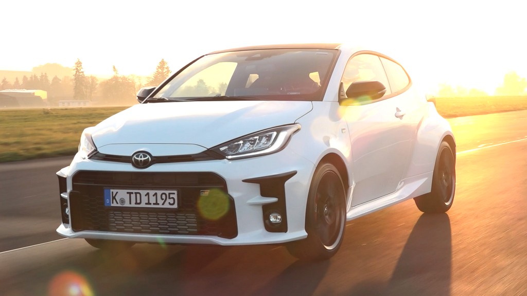 toyota gr yaris златен волан 2021