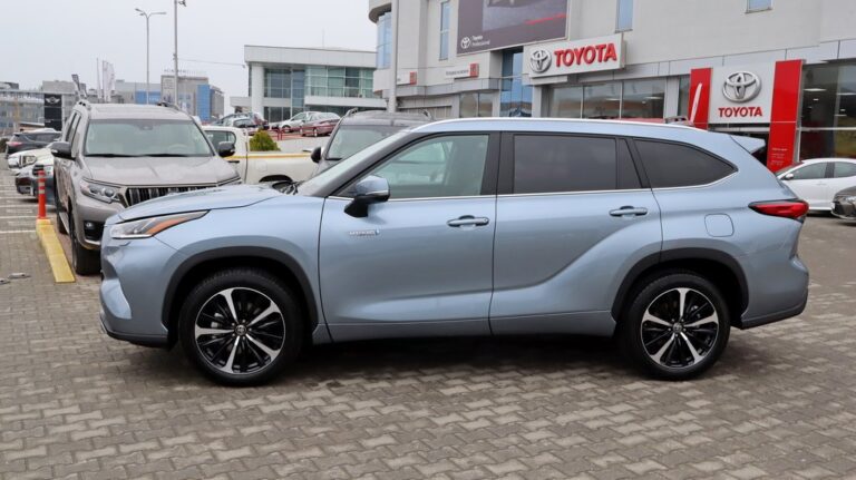 Toyota Highlander со луксуз од седмо небо