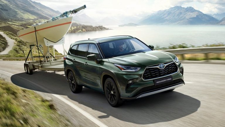 Боја на чемпрес и 2,4-литарски турбо за Toyota Highlander за 2023 година