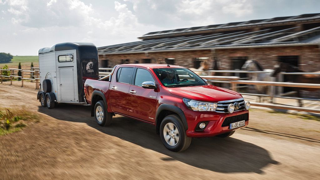 toyota hilux nagrada firmenauto Toyota Hilux е најдобар пикап за работа според „Firmenauto“
