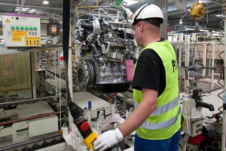 Toyota го произведе едномилионитиот мотор во Полска