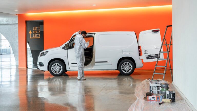 toyota proace city promo