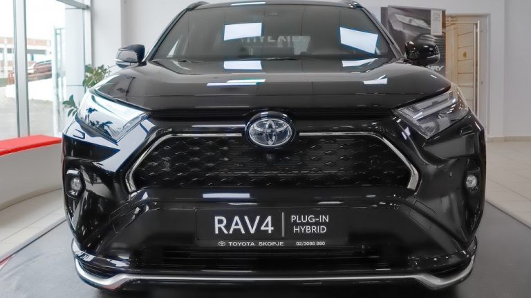 Toyota RAV4 Plug-in Hybrid: Приклучен хибрид за хибрид, како дизел и турбодизел