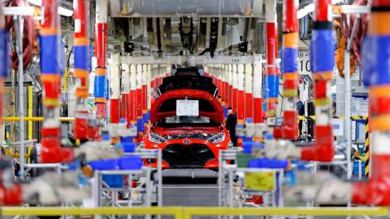 Toyota 20 години го произведува Yaris во Франција