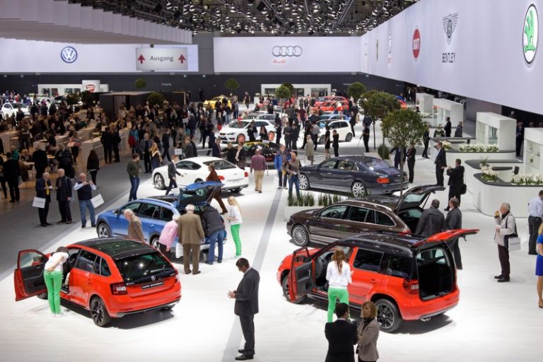 Концернот Volkswagen со сите 12 марки на AUTOmobil во Хановер