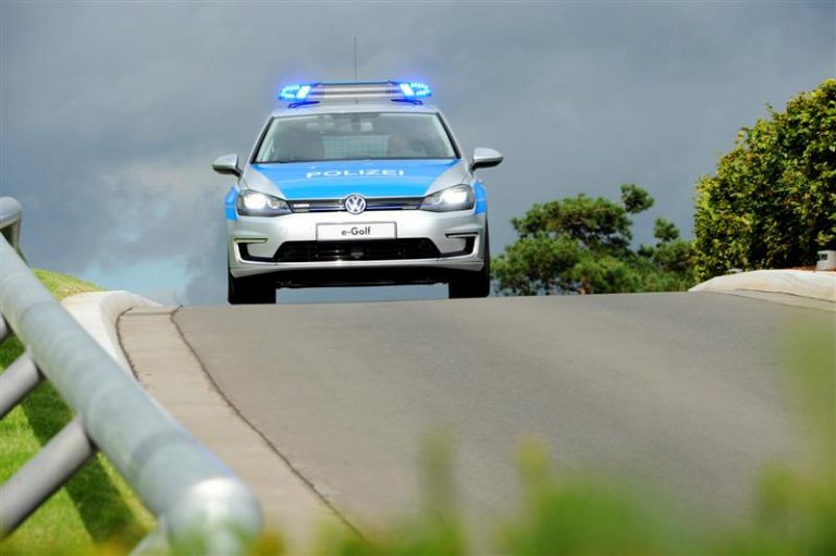 Прв полициски автомобил со погон на струја