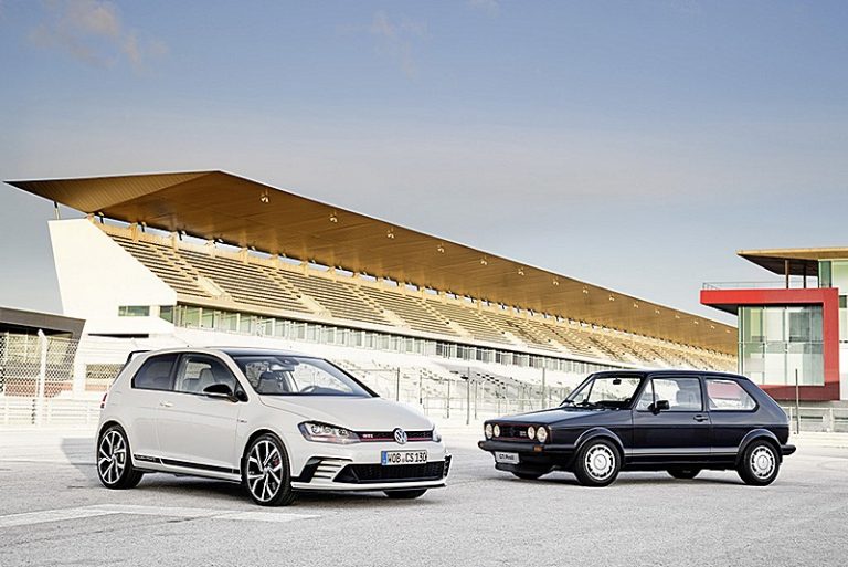 Две легенди на Volkswagen Golf GTI на патеката Портимао