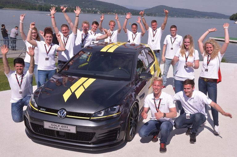 Практиканти во Volkswagen го создадоа овој Golf со 395 КС