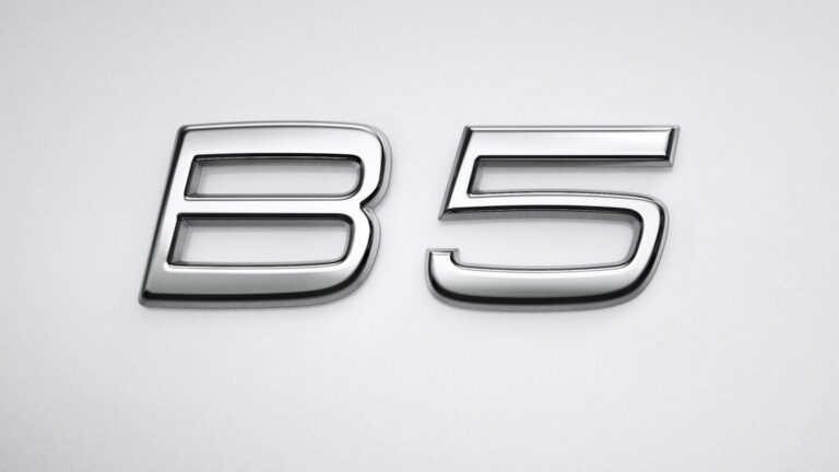 volvo blagi hibridi B-badge
