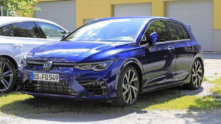 Volkswagen Golf R ќе вози со 320 КС