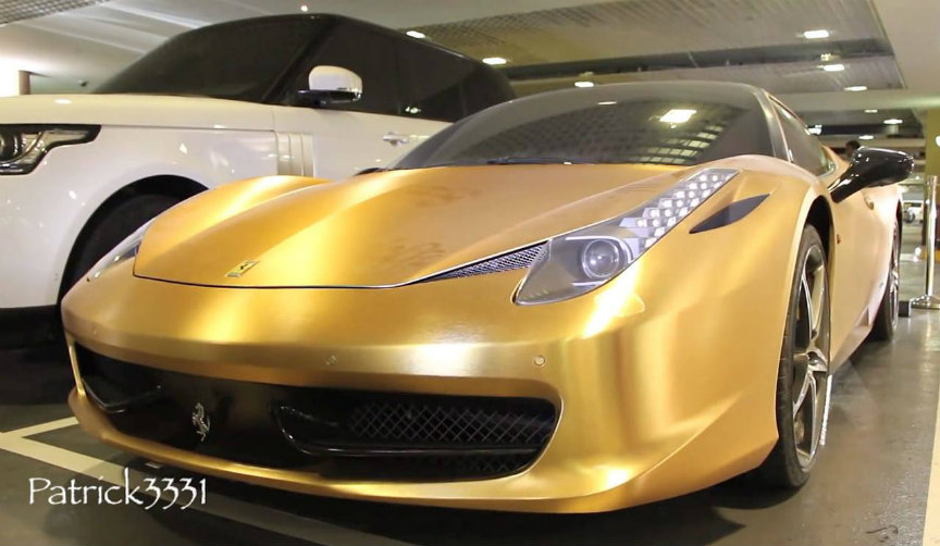 zlatno ferrari1