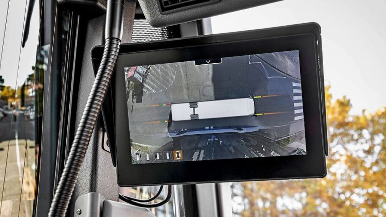 Автобусите на Mercedes добиваат поглед озгора