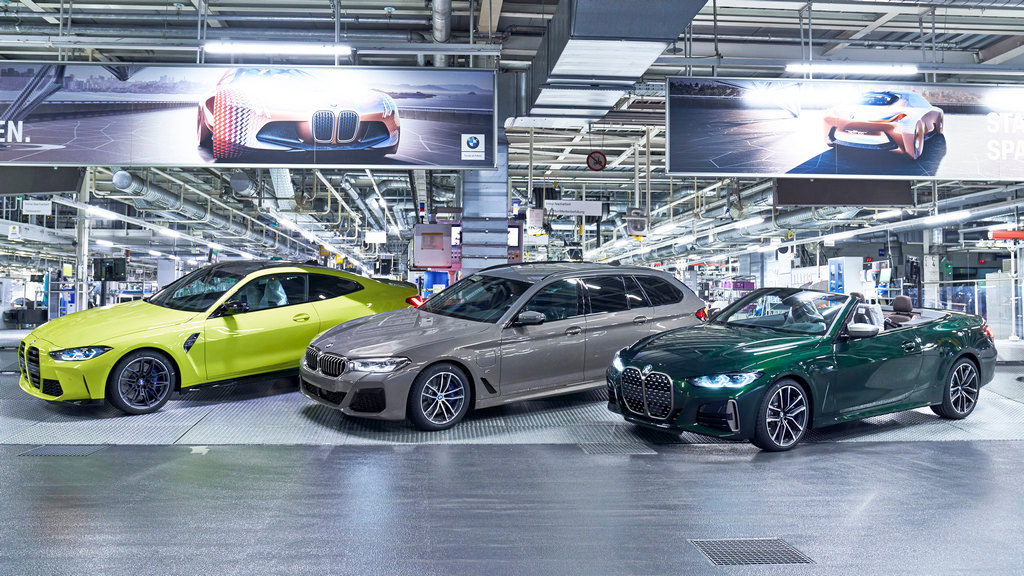 Фабрички старт на три модели на BMW - M4 Coupe, 530е Touring и 4 Cabrio Фабрички старт на три модели на BMW - M4 Coupe, 530е Touring и 4 Cabrio