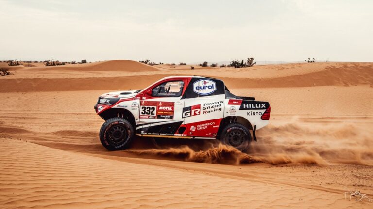 Четврта победа на Toyota по пет етапи на Дакар 2021