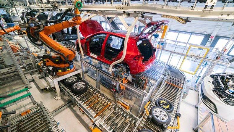 производство фабрика Волфсбург Volkswagen Golf