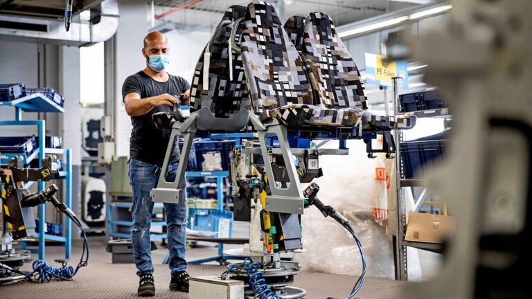 Седумстотини илјади автобуски седишта од фабриката на Daimler во Ној Улм