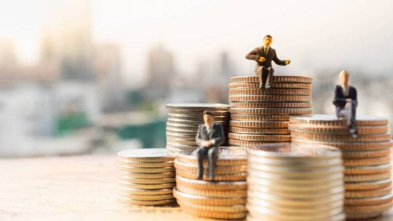 Бензинот учествува со 46,7 денари, сé останато оди за државата